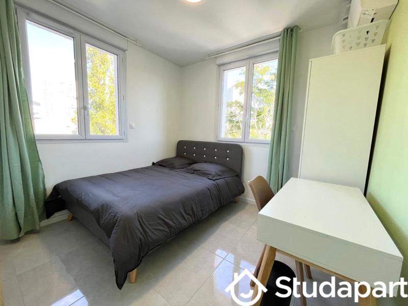 Chambre - 9 m² - 1 pièce