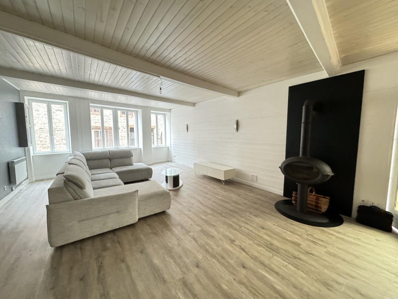 Maison - 166 m² - 7 pièces