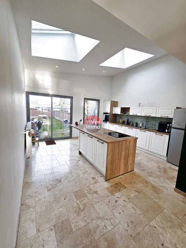 Maison - 130 m² - 6 pièces