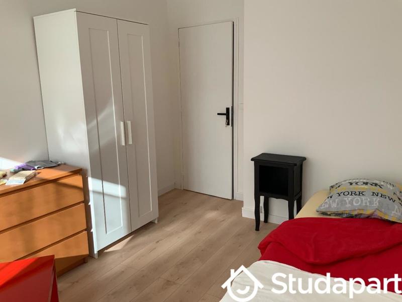 Chambre - 12 m² - 1 pièce