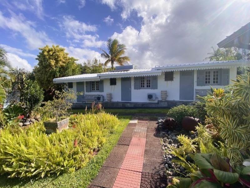 Maison - 220 m² - 9 pièces