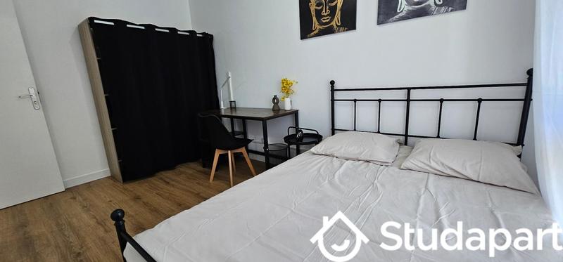 Chambre - 10 m² - 1 pièce