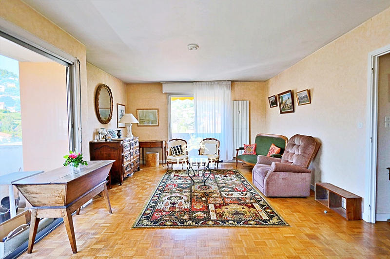 Appartement - 108 m² - 5 pièces