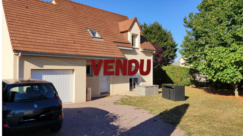 Maison - 95 m² - 6 pièces