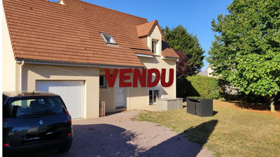 Maison - 95 m² - 6 pièces