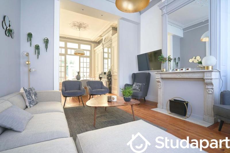 Chambre - 12 m² - 1 pièce