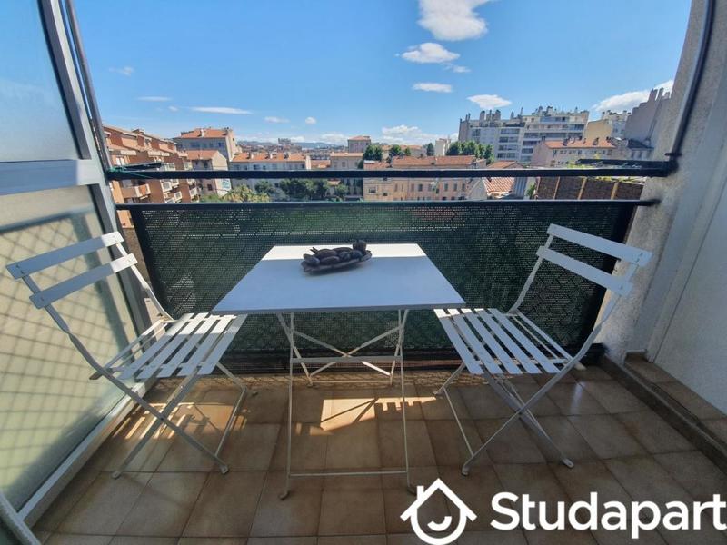 Chambre - 9 m² - 1 pièce