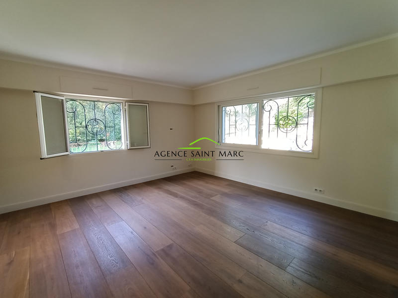 Duplex - 157 m² - 5 pièces