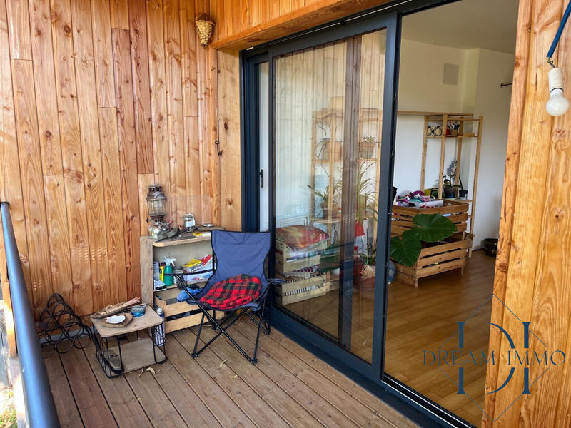 Maison - 259 m² - 8 pièces