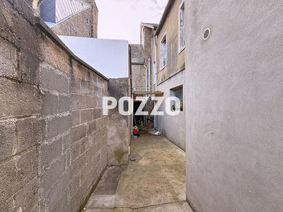 Maison - 151 m² - 6 pièces