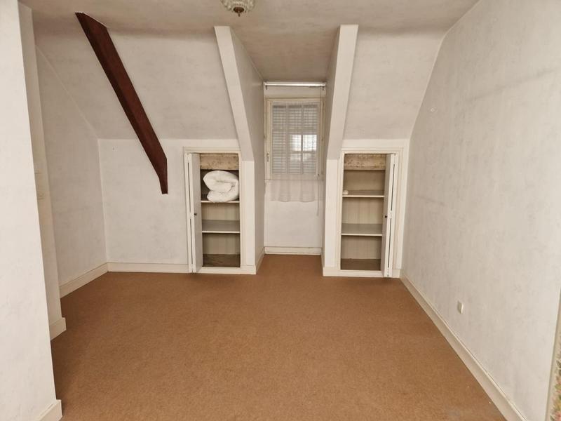 Maison - 121 m² - 6 pièces