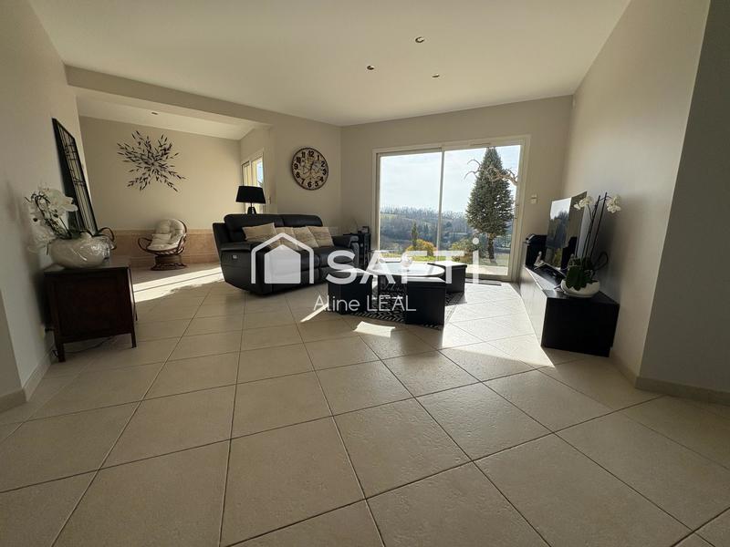 Maison - 158 m² - 5 pièces