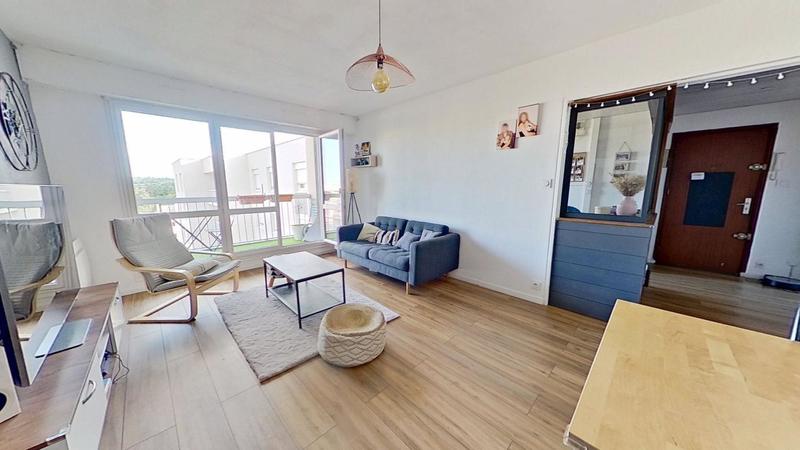 Penthouse - 83 m² - 4 pièces