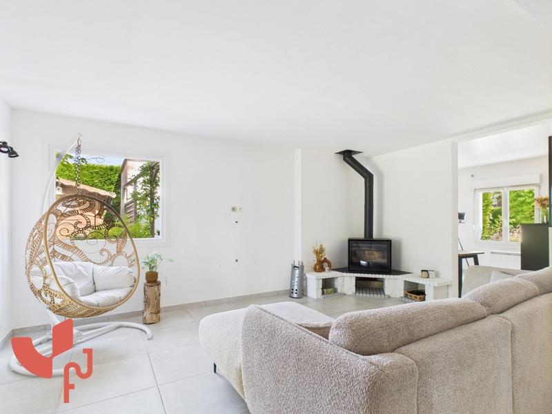 Maison - 140 m² - 6 pièces