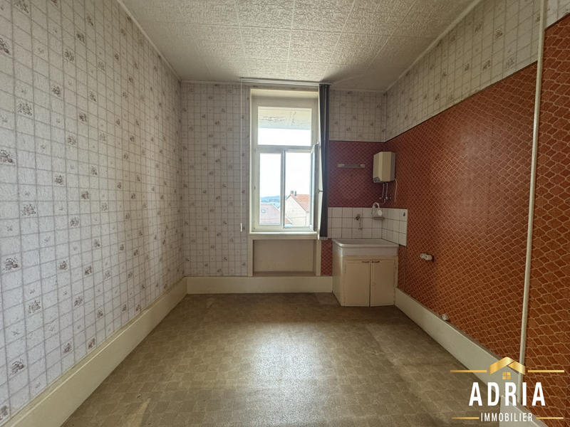 Maison - 127 m² - 8 pièces