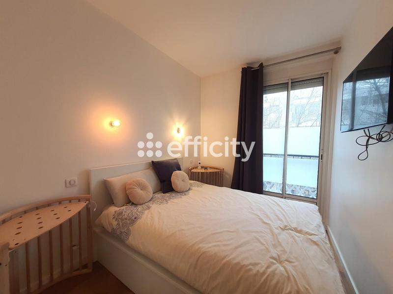 Appartement - 80 m² - 5 pièces