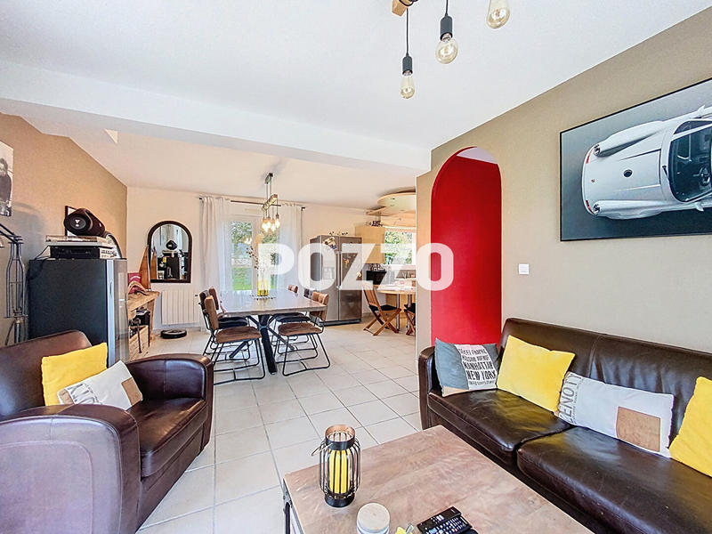 Maison - 96 m² - 5 pièces