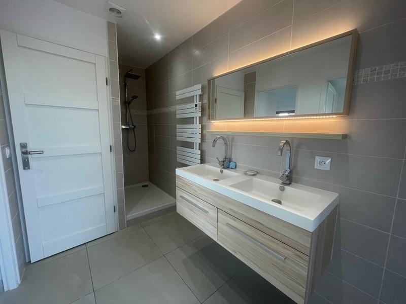 Propriété - 270 m² - 7 pièces