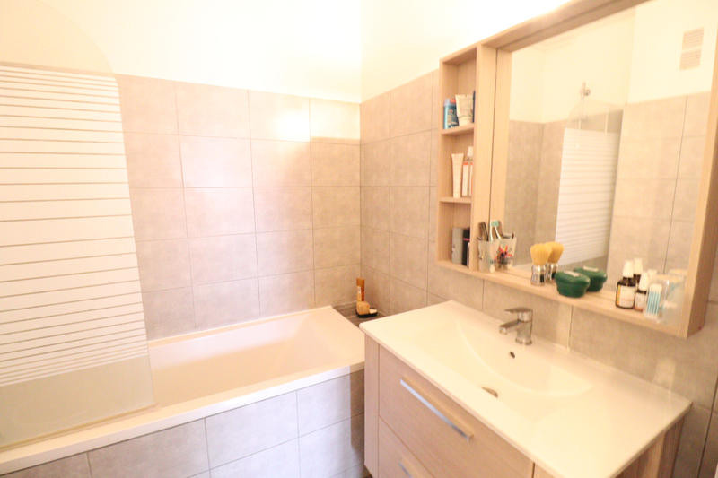 Appartement - 75 m² - 4 pièces