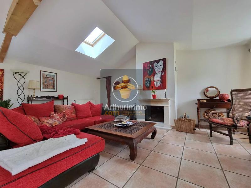 Maison - 197 m² - 7 pièces