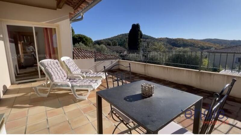 Maison - 320 m² - 12 pièces