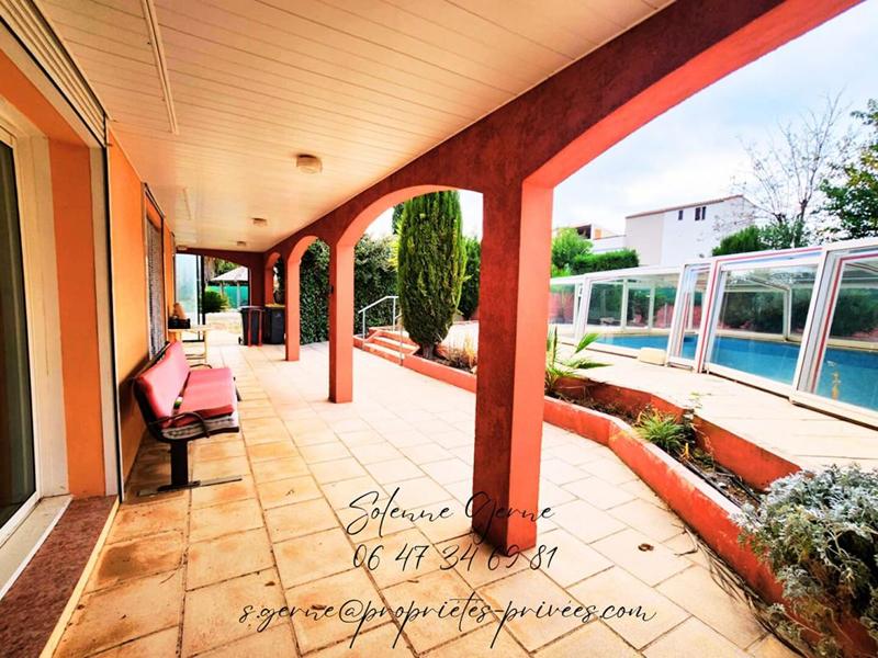 Demeure - 230 m² - 9 pièces