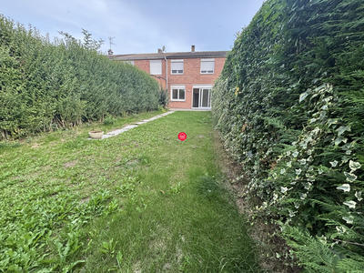 Maison - 93 m² - 5 pièces