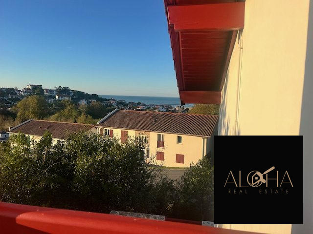 Maison - 225 m² - 8 pièces