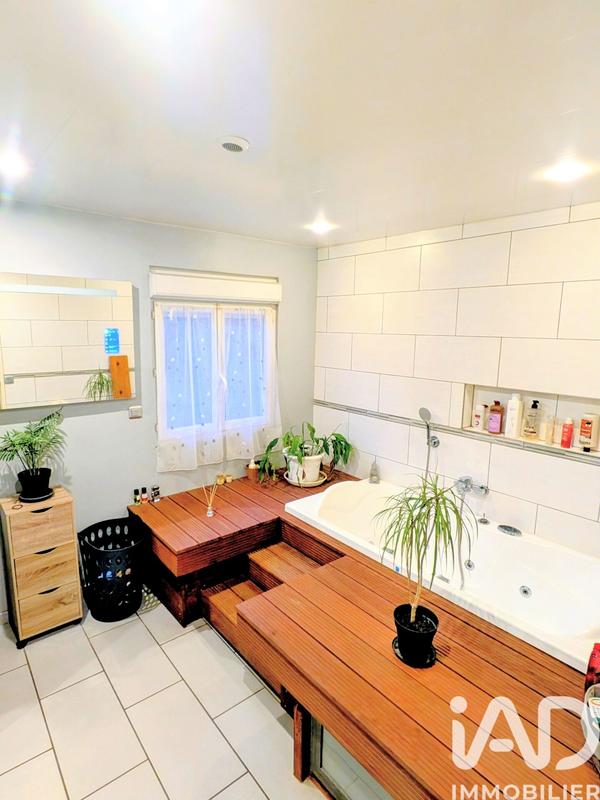 Maison - 101 m² - 5 pièces