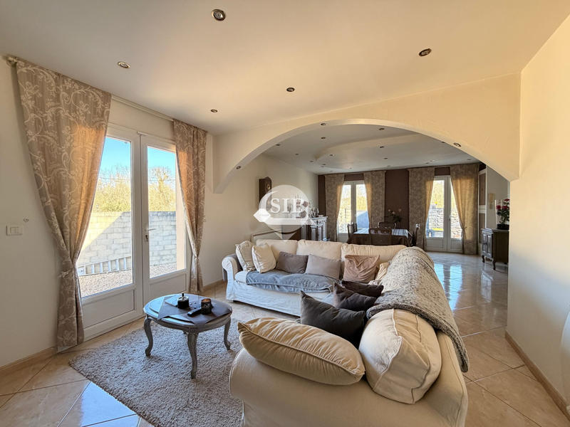 Maison - 144 m² - 6 pièces