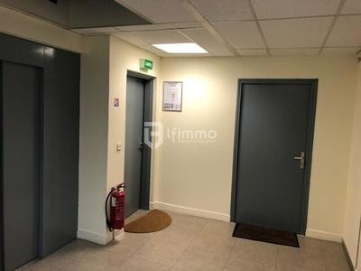 Bureau - 330 m² - 13 pièces