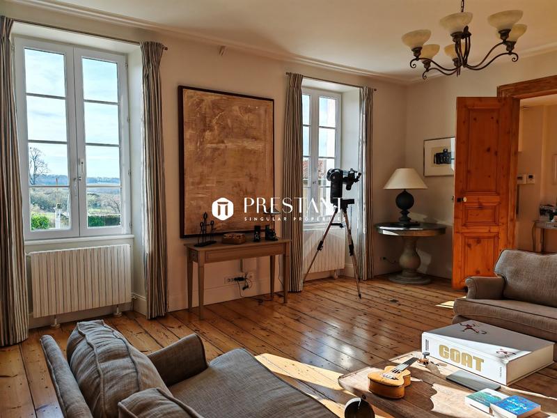 Maison de domaine - 755 m² - 18 pièces
