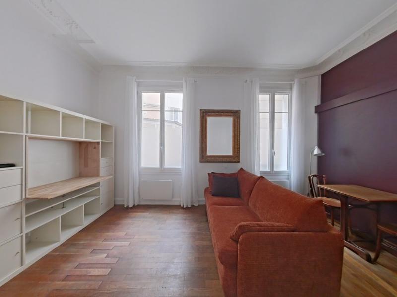 Studio - 25 m² - 1 pièce