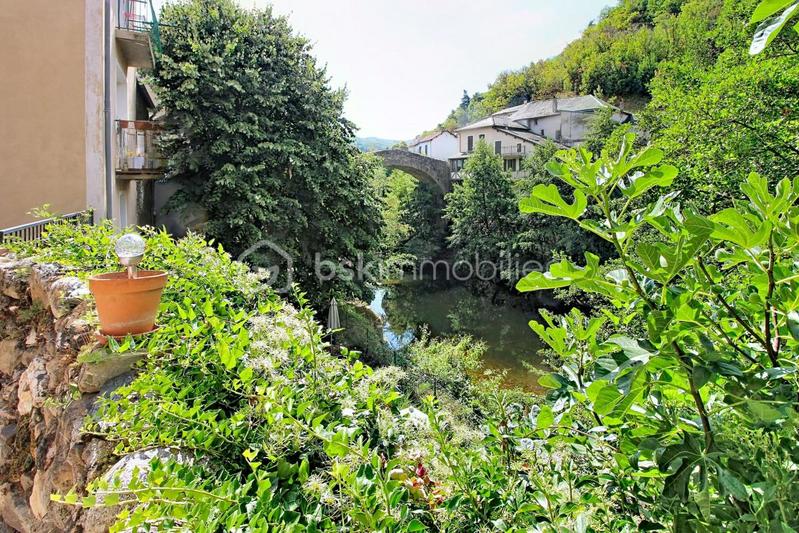 Demeure - 150 m² - 9 pièces