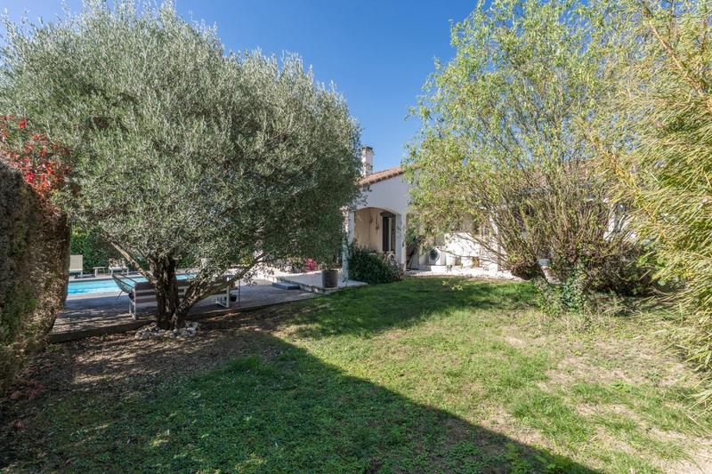 Maison - 137 m² - 5 pièces