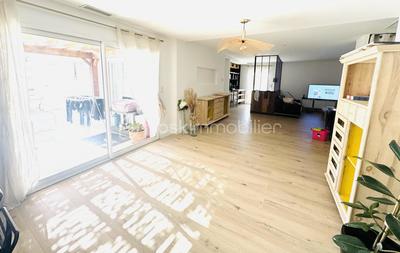 Maison - 152 m² - 6 pièces