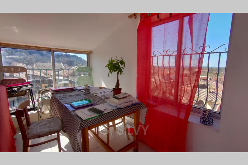 Appartement - 110 m² - 4 pièces