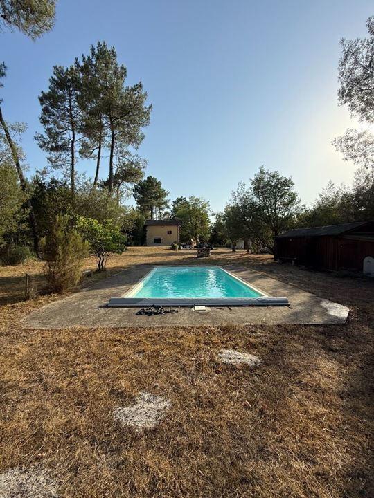 Maison - 134 m² - 9 pièces