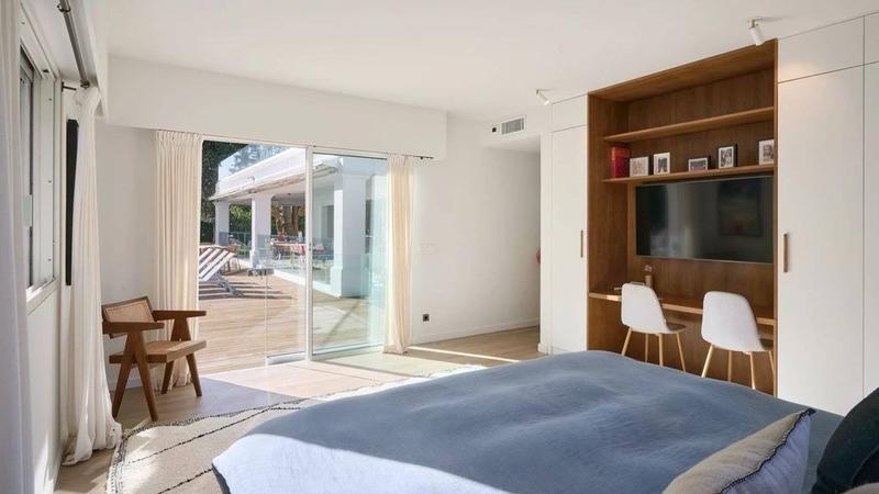 Villa - 435 m² - 9 pièces