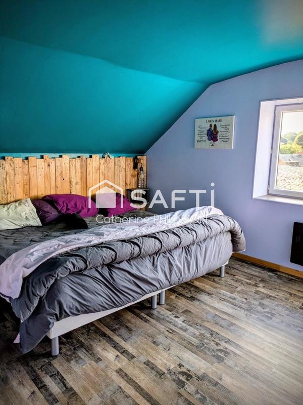 Maison - 285 m² - 10 pièces