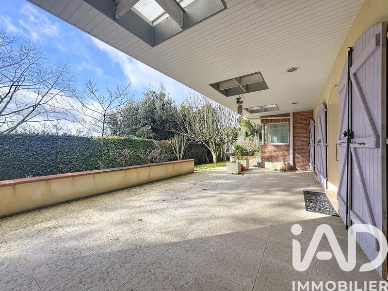 Maison - 222 m² - 5 pièces