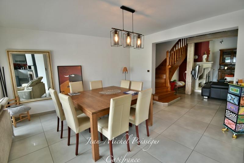 Maison bourgeoise - 220 m² - 10 pièces