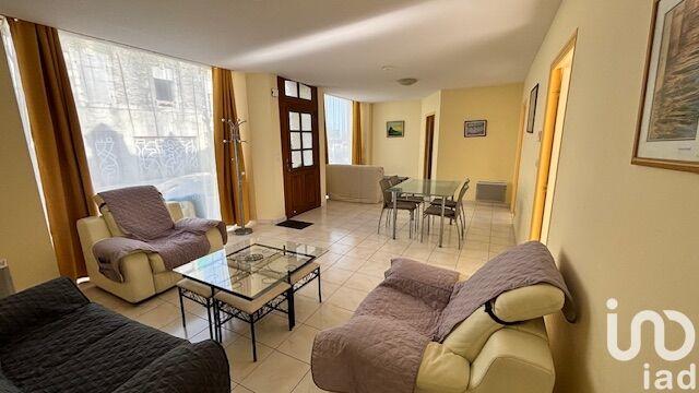 Maison - 200 m² - 9 pièces