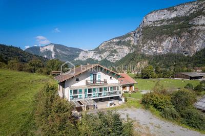 Maison de village - 170 m² - 8 pièces