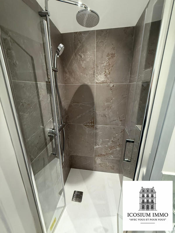 Appartement - 89 m² - 5 pièces