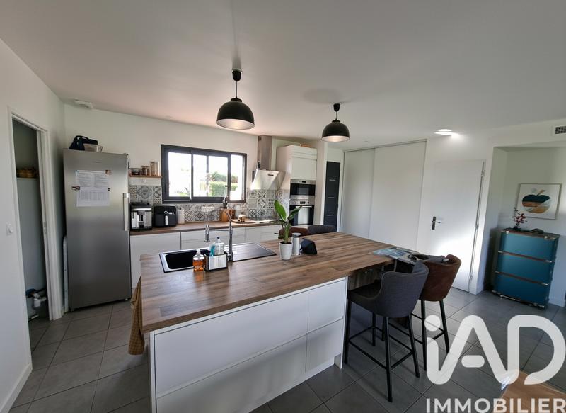 Maison - 94 m² - 4 pièces