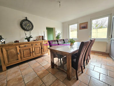 Maison - 134 m² - 9 pièces