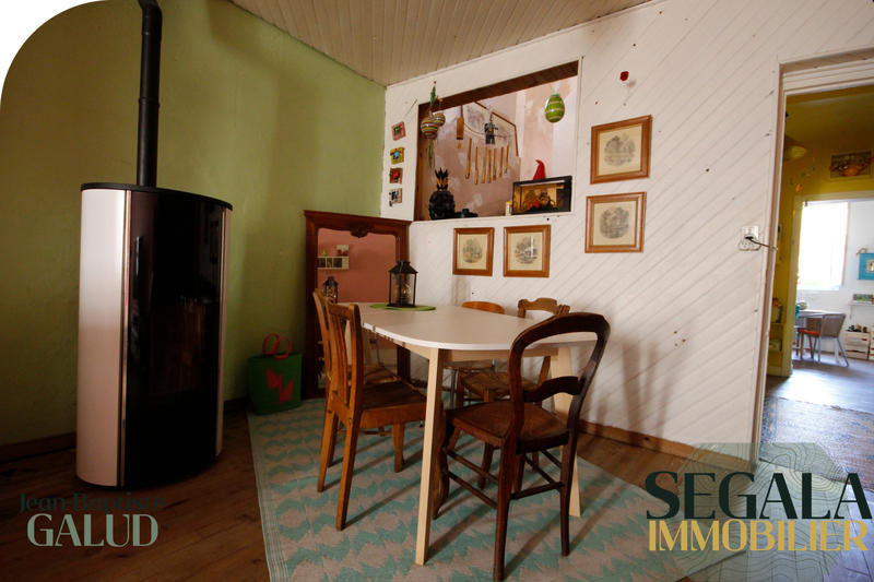 Maison de village - 121 m² - 5 pièces