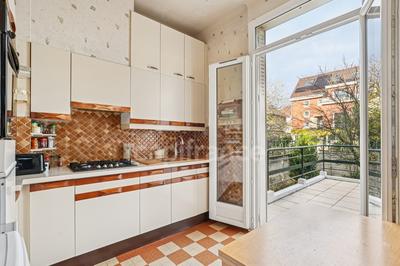 Maison - 188 m² - 9 pièces