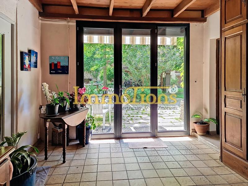 Maison - 243 m² - 5 pièces